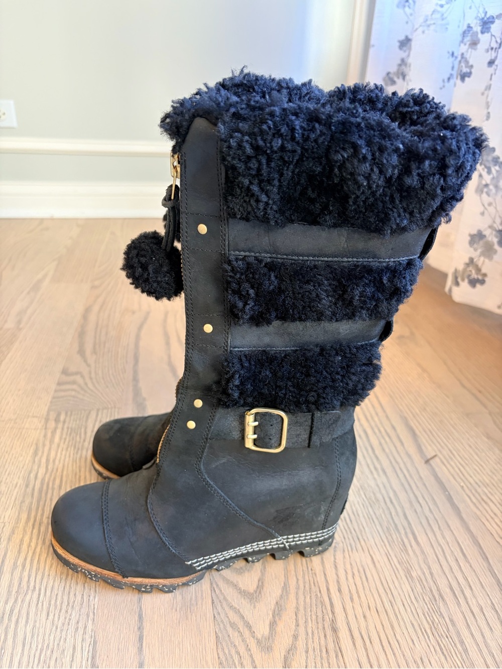 Sorel Helen Wedge Holiday Boots Black Leather Sherpa Pom Pom Zipper Limited Edit